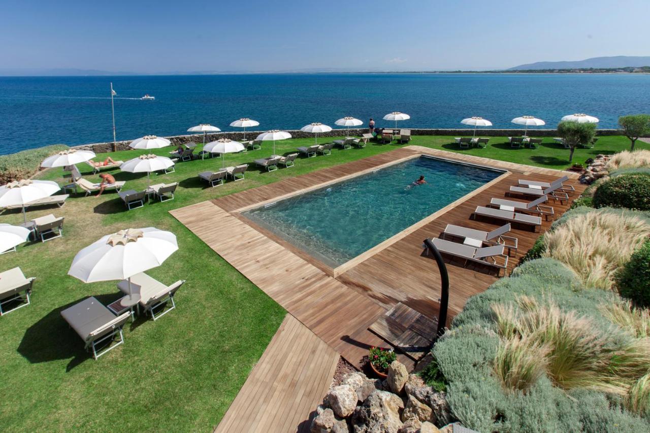 Domizia Hotel