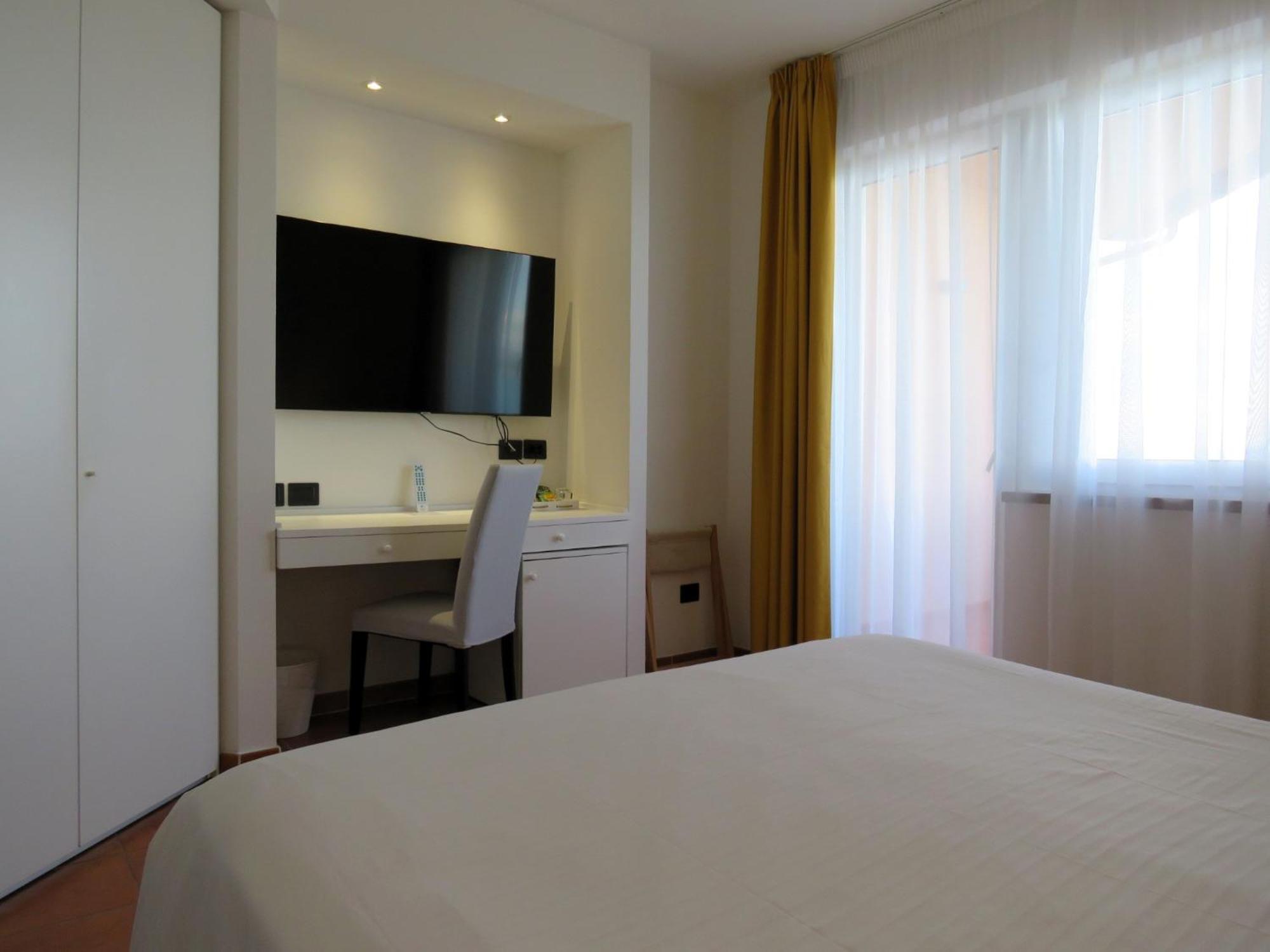 Domizia 4* Porto Santo Stefano (Grosseto)