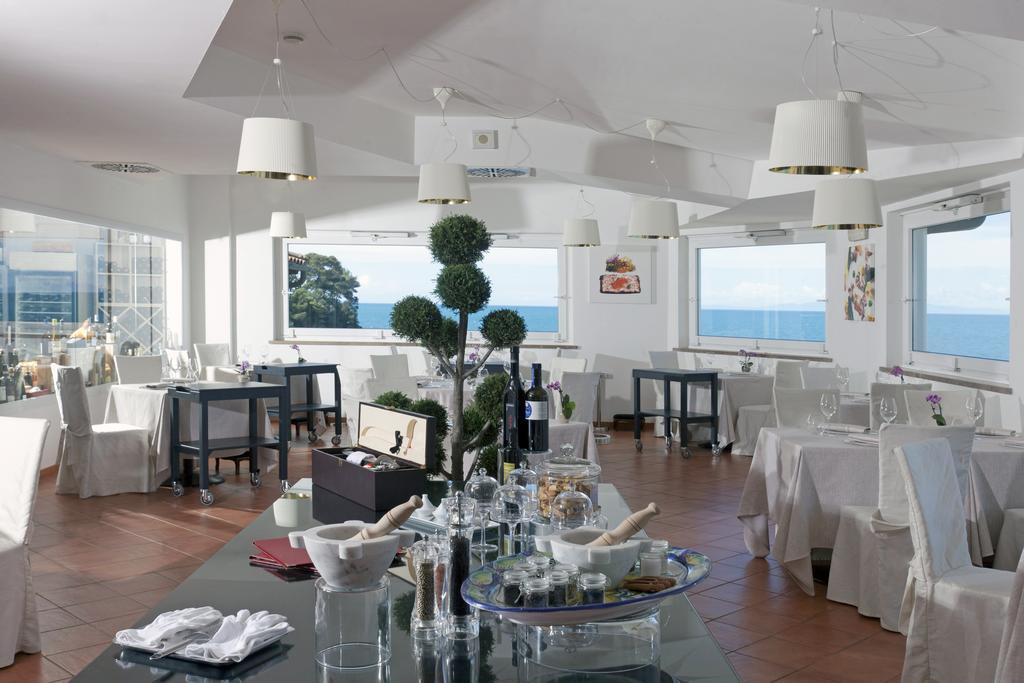 Hotel Domizia